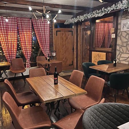 Camp Hotel Lake Views Плав Экстерьер фото