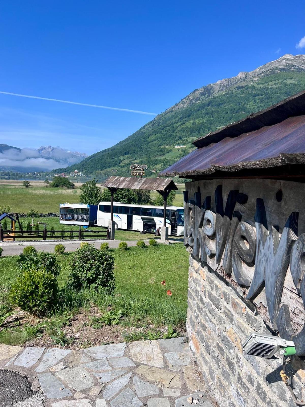 Camp Hotel Lake Views Плав Экстерьер фото